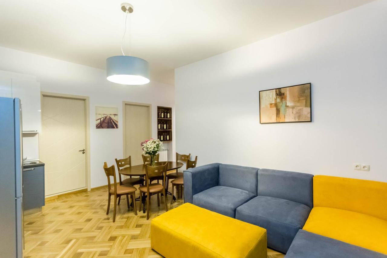 Апартаменты 3 BR Тбилиси Экстерьер фото