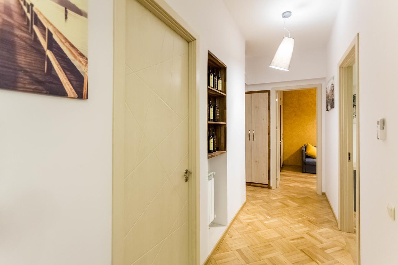 Апартаменты 3 BR Тбилиси Экстерьер фото