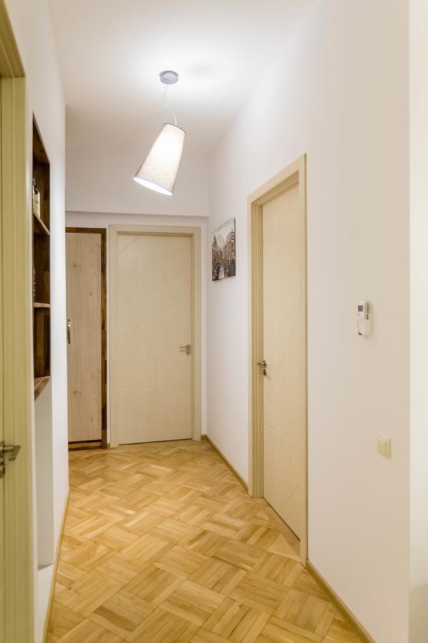 Апартаменты 3 BR Тбилиси Экстерьер фото