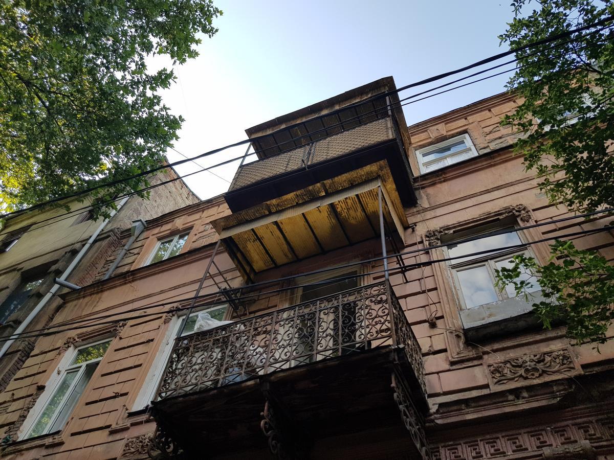 Апартаменты 3 BR Тбилиси Экстерьер фото